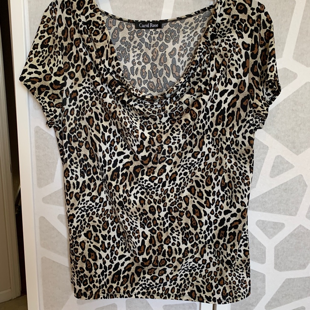 Top. Women’s top, Tiger Print